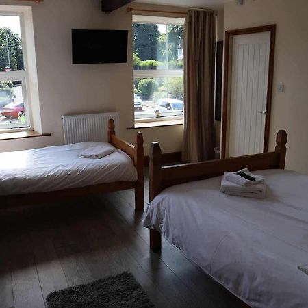 The Hare & Hounds Inn Foulridge Екстер'єр фото