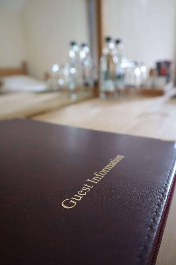The Hare & Hounds Inn Foulridge Екстер'єр фото