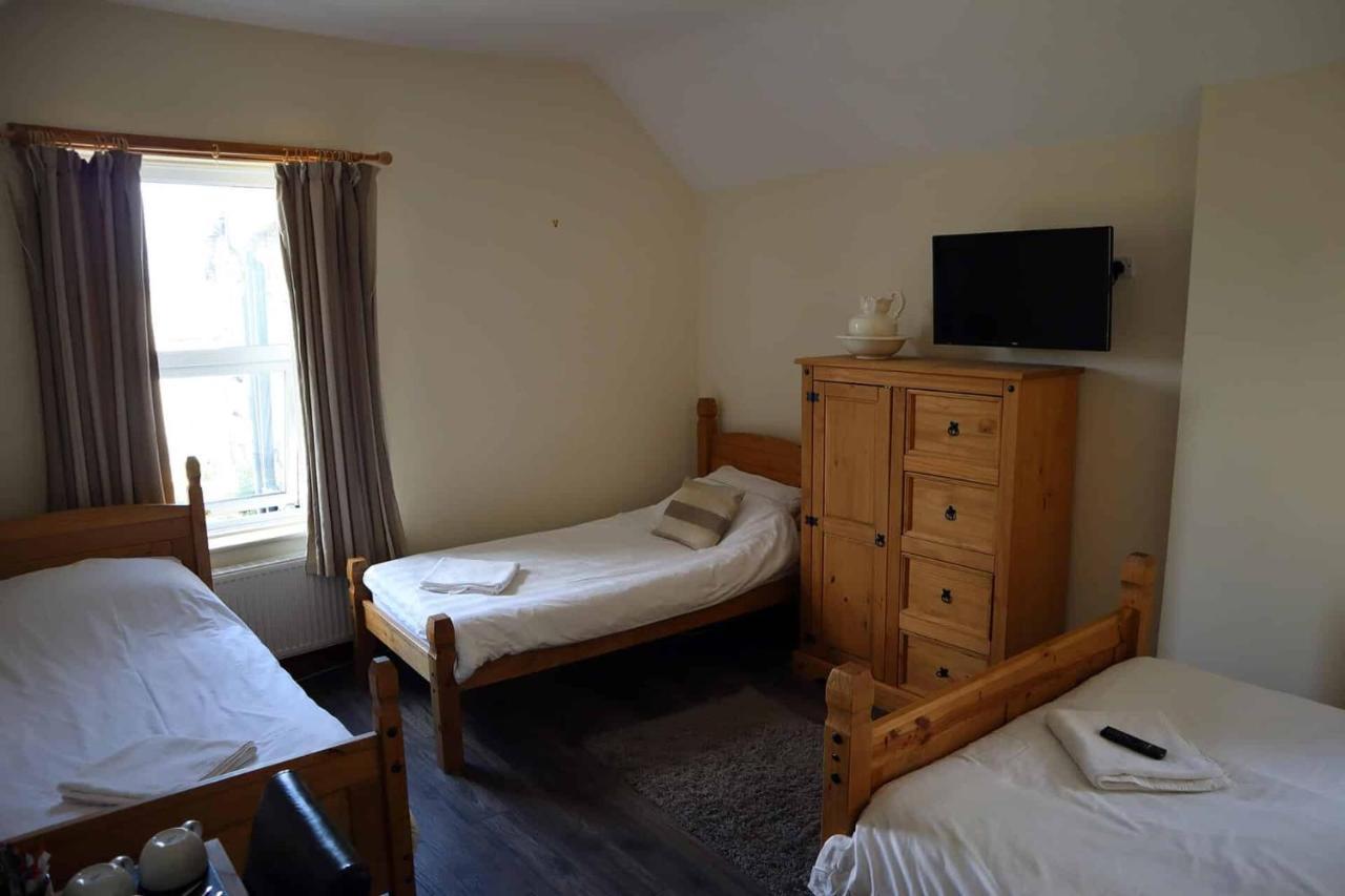 The Hare & Hounds Inn Foulridge Екстер'єр фото