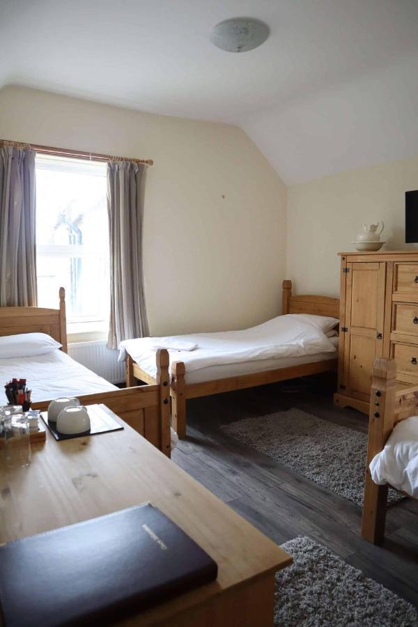 The Hare & Hounds Inn Foulridge Екстер'єр фото
