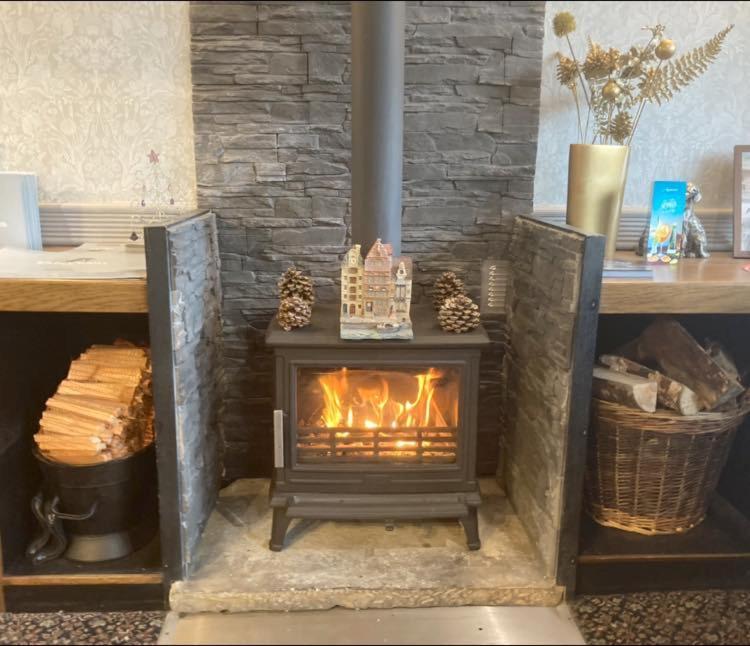 The Hare & Hounds Inn Foulridge Екстер'єр фото