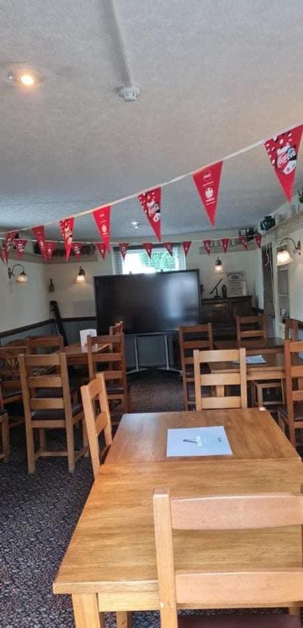 The Hare & Hounds Inn Foulridge Екстер'єр фото